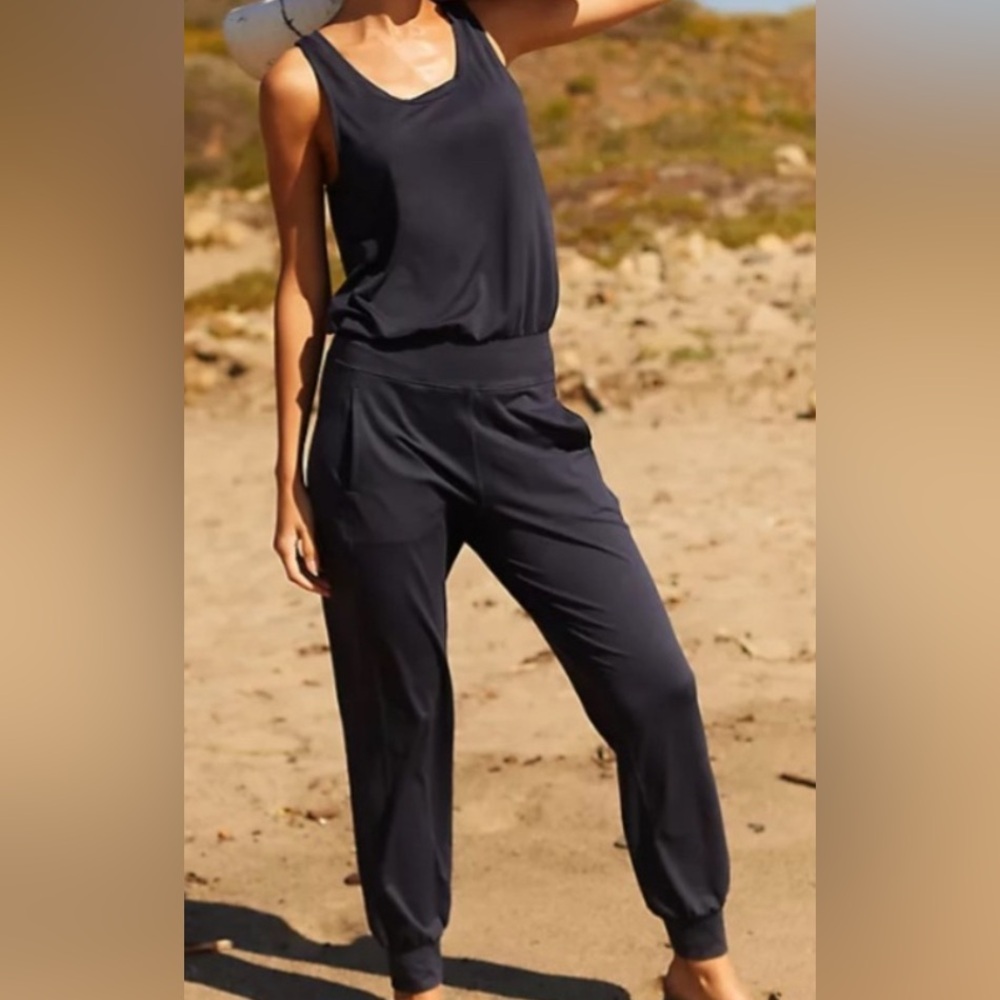 Anthropologie Chic Black Spaghetti Strap Black Sleeveless Jumpsuit Size Medium